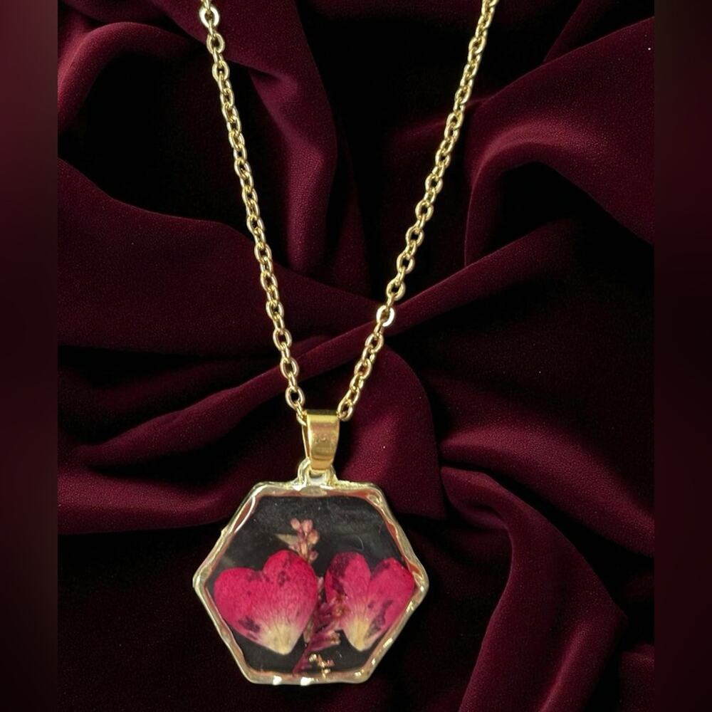 Handcrafted Red Flower Pressed Floral Design